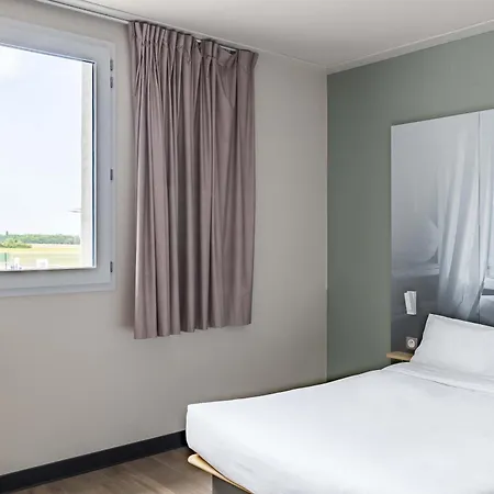 B&B Hotel Montargis-Amilly Exterior photo