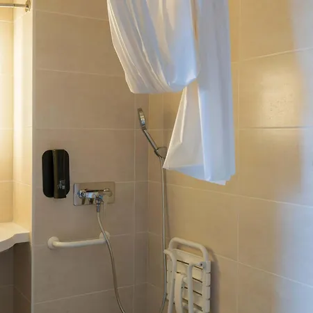 B&B Hotel Montargis-Amilly Exterior photo